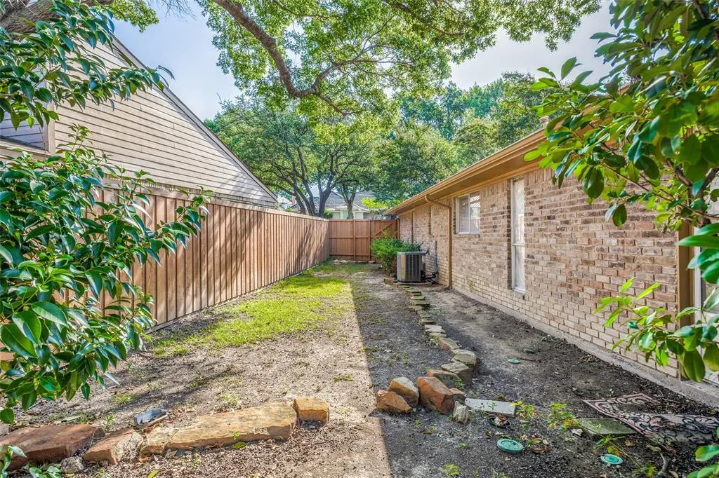 8517 Clover Meadow Drive