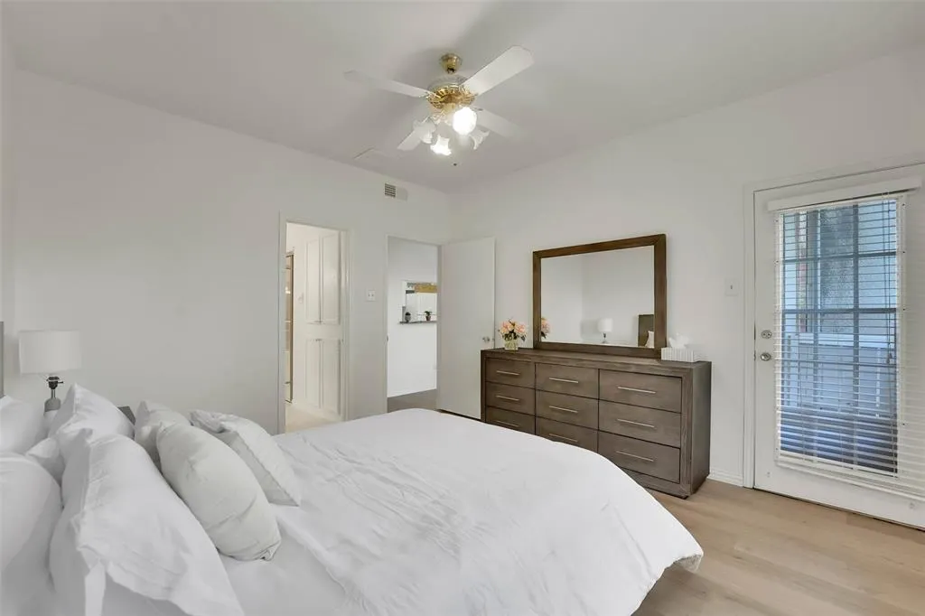 1700 Amelia Court, #312
