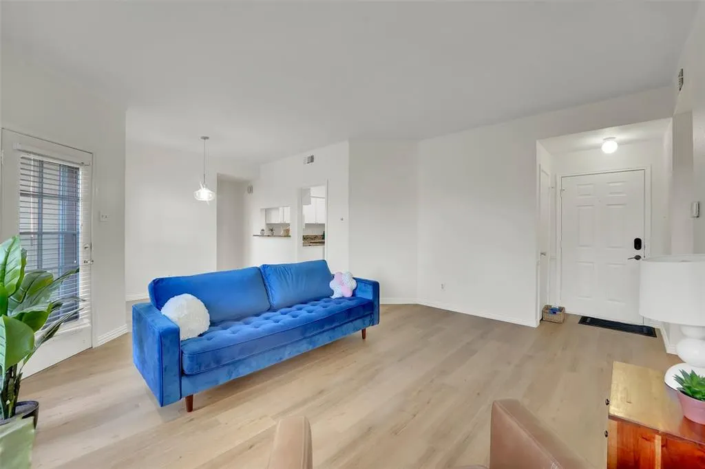 1700 Amelia Court, #312