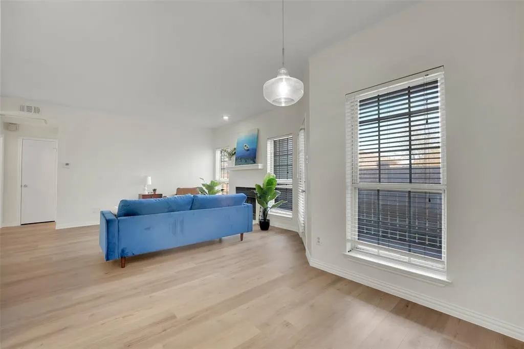 1700 Amelia Court, #312