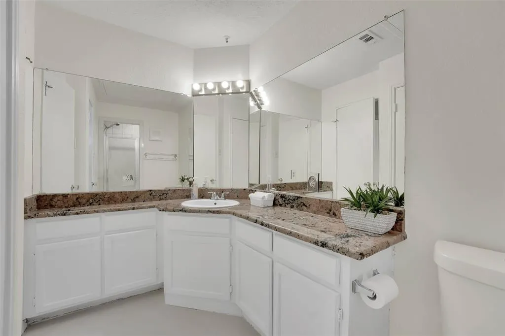 1700 Amelia Court, #312