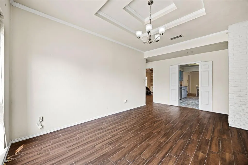 2307 Honeysuckle Drive