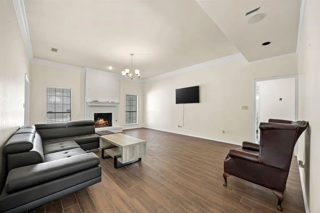 2307 Honeysuckle Drive