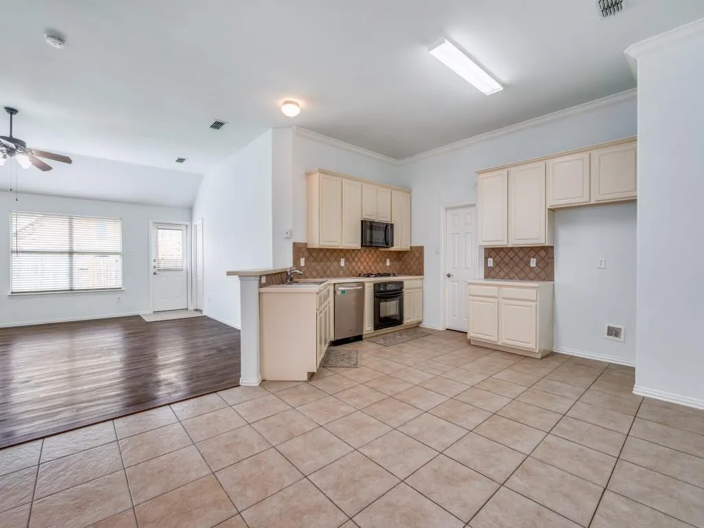5400 Raincrest Drive