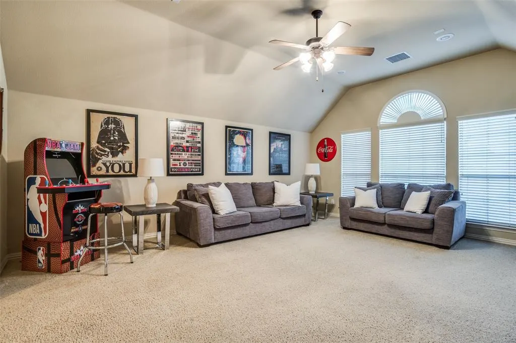 1209 Thimbleberry Drive