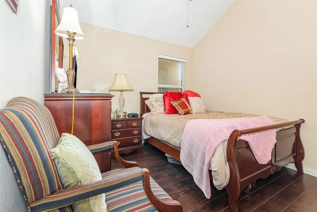 1612 Nighthawk Drive