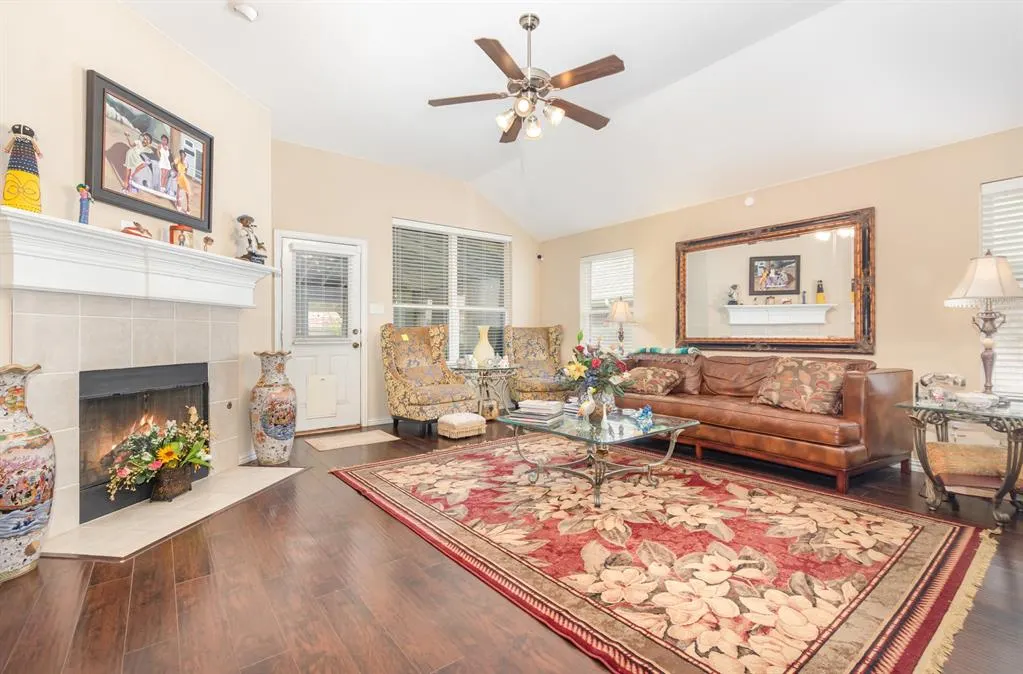 1612 Nighthawk Drive