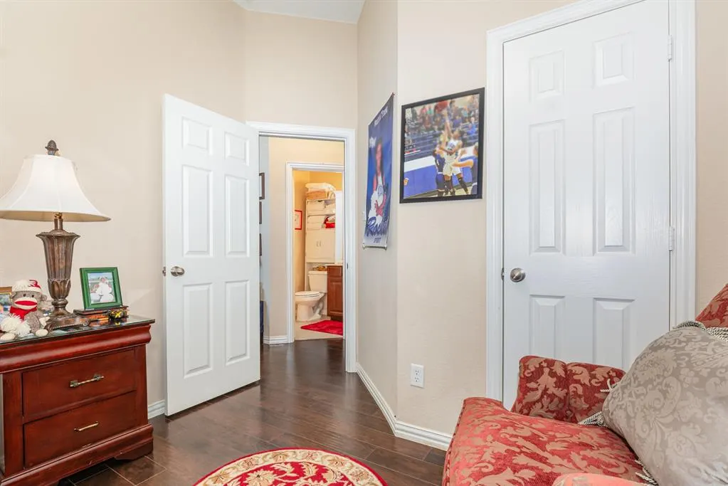 1612 Nighthawk Drive