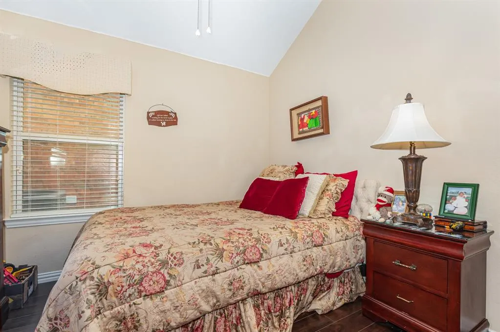1612 Nighthawk Drive