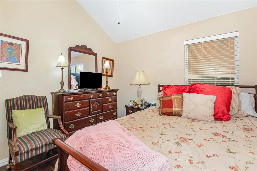 1612 Nighthawk Drive