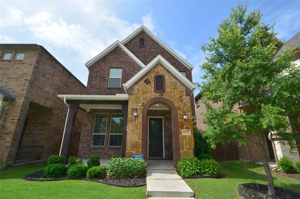 607 Ansley Way