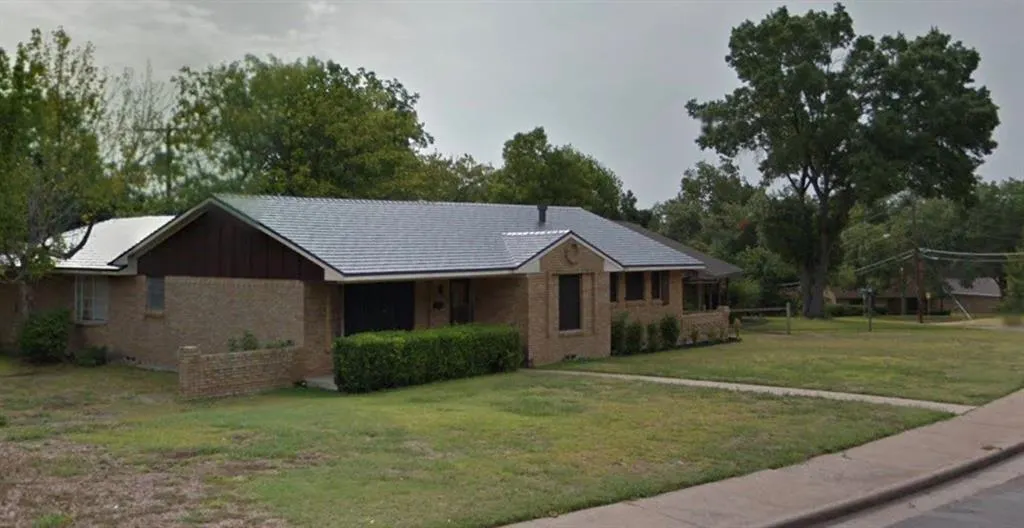 7152 Indian Ridge Trail