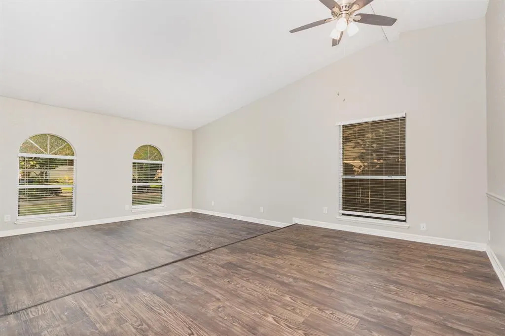 1108 Overdowns Drive