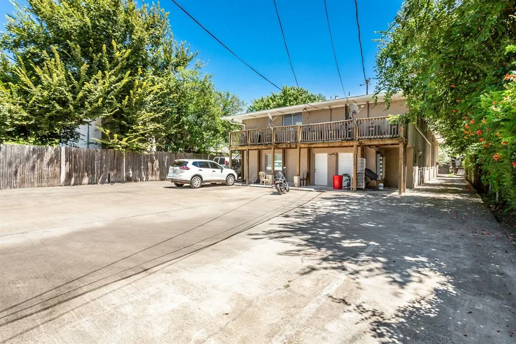 4931 Junius Street, #6