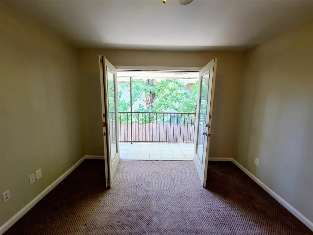 4931 Junius Street, #6