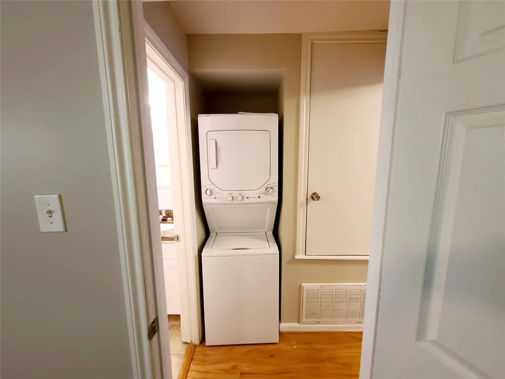 4931 Junius Street, #6
