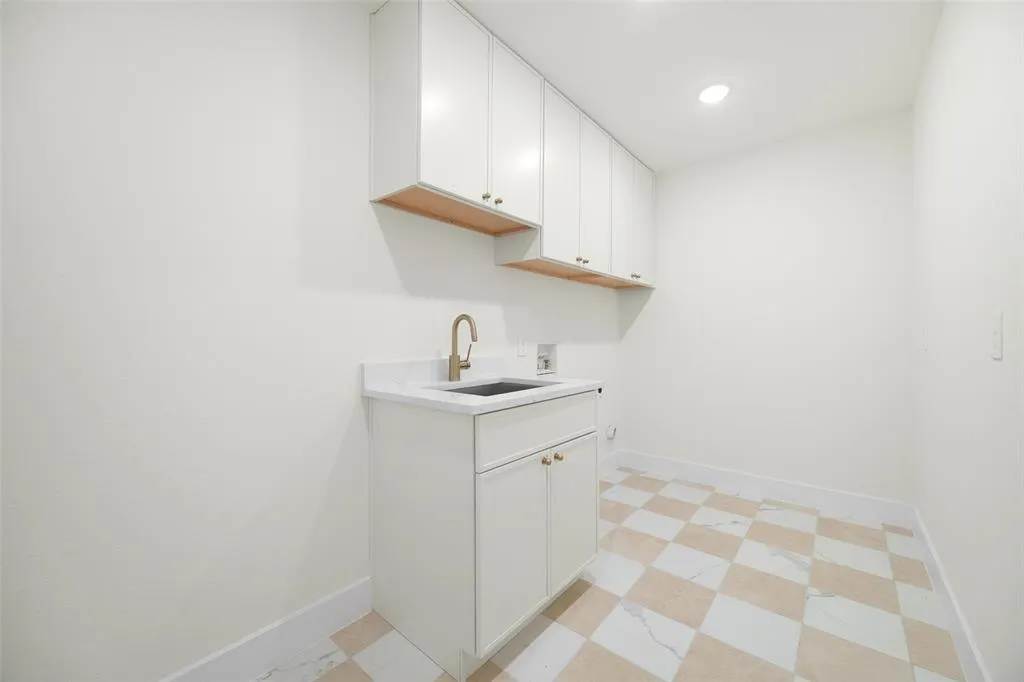 3706 Wood Rail Drive