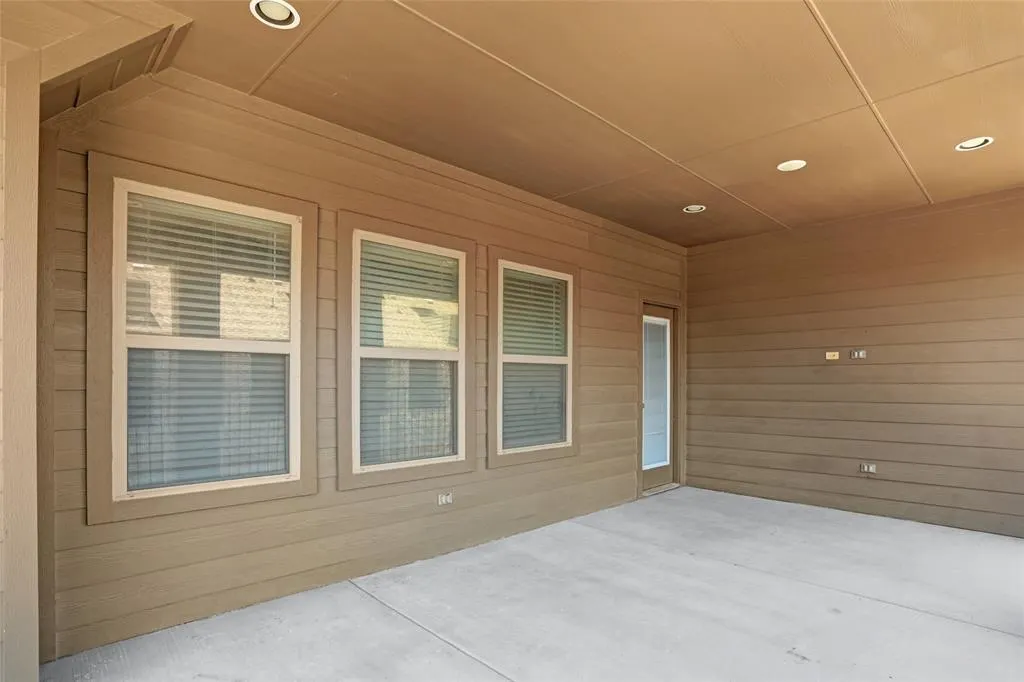 4206 Shavano Drive
