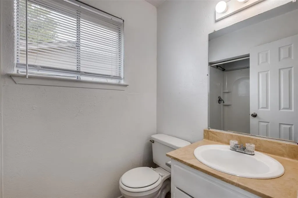9925 Kittyhawk Lane