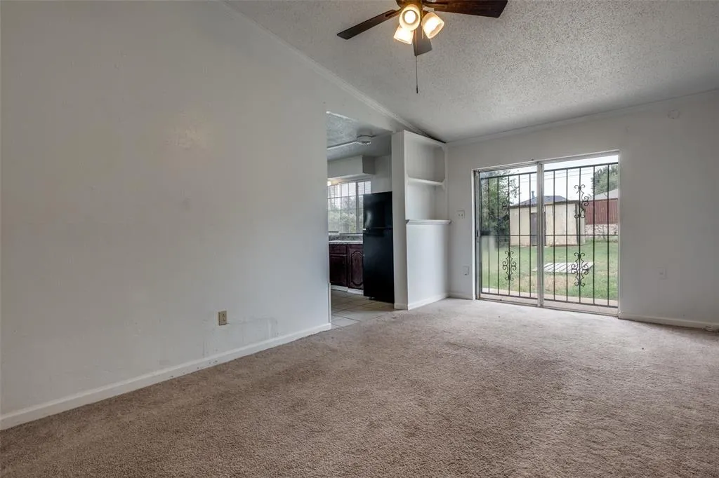 9925 Kittyhawk Lane