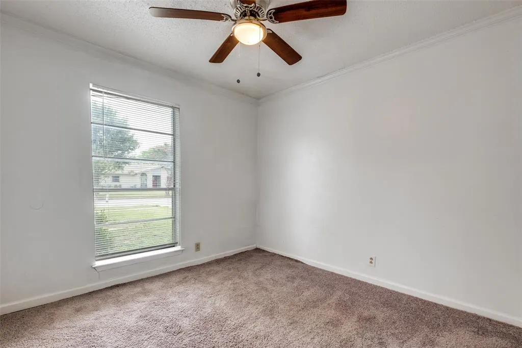 9925 Kittyhawk Lane