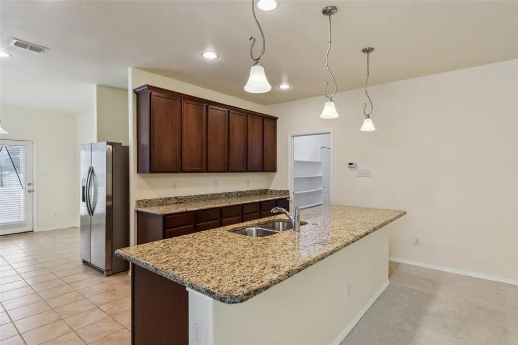 1025 Marietta Lane