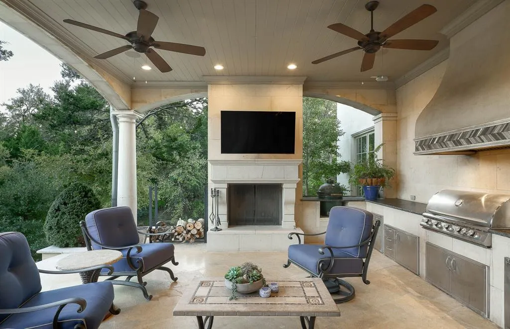 10617 Bridge Hollow Court