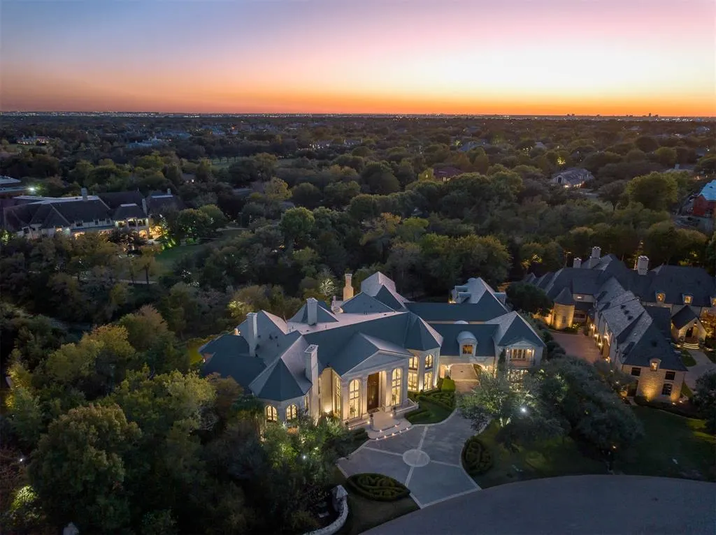 10617 Bridge Hollow Court