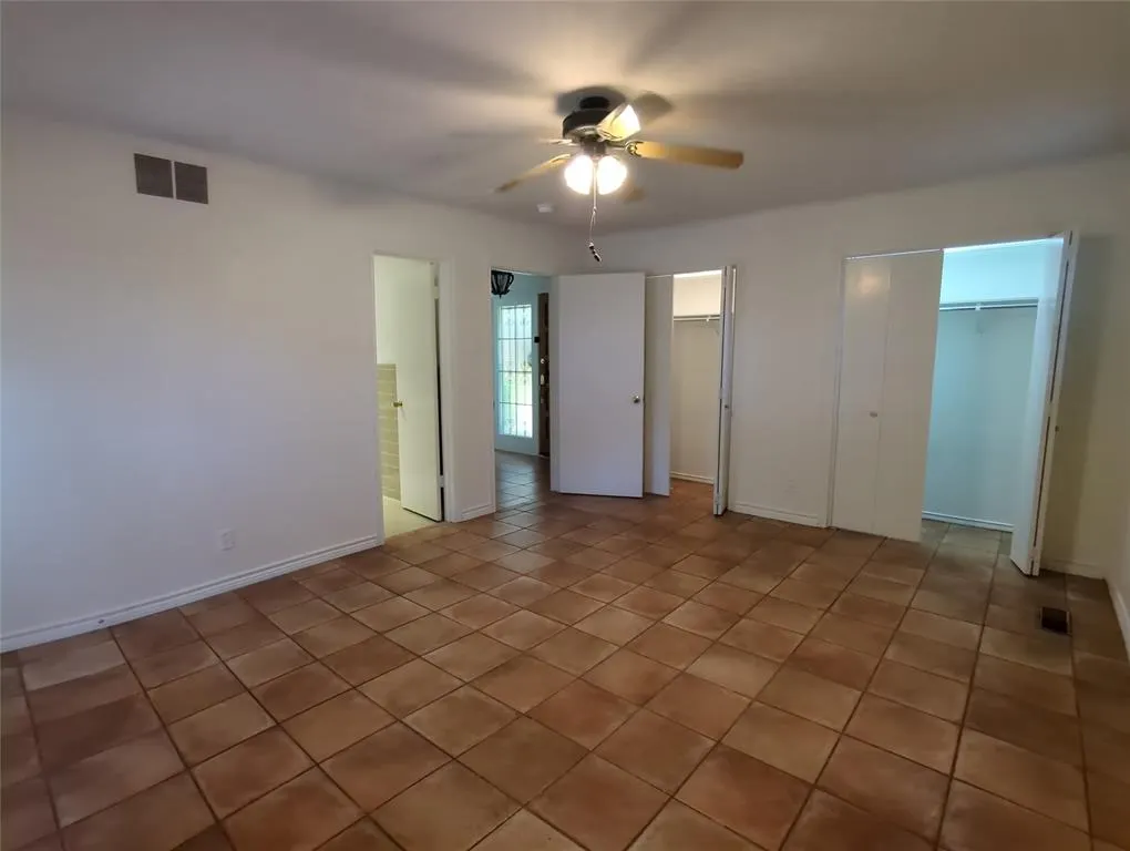 9115 Boedeker Circle