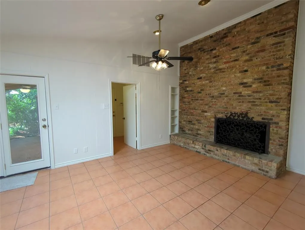 9115 Boedeker Circle