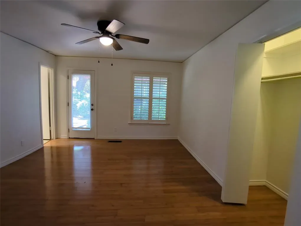9115 Boedeker Circle