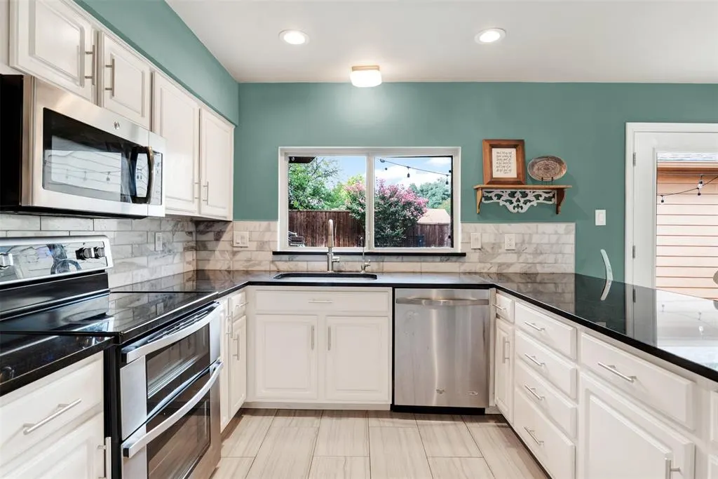 1921 Forestwood Drive