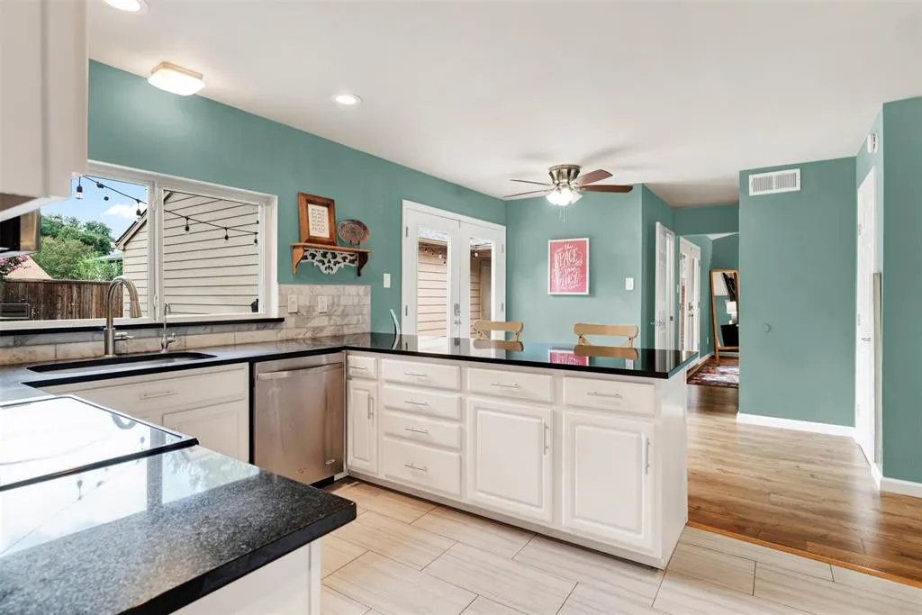 1921 Forestwood Drive