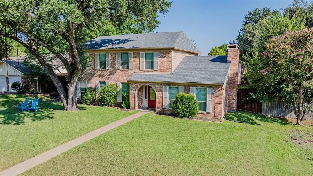 1921 Forestwood Drive