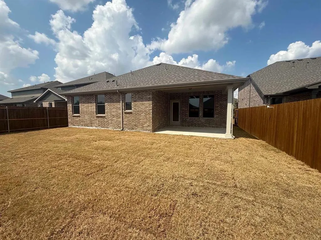 2309 Myrtle Way