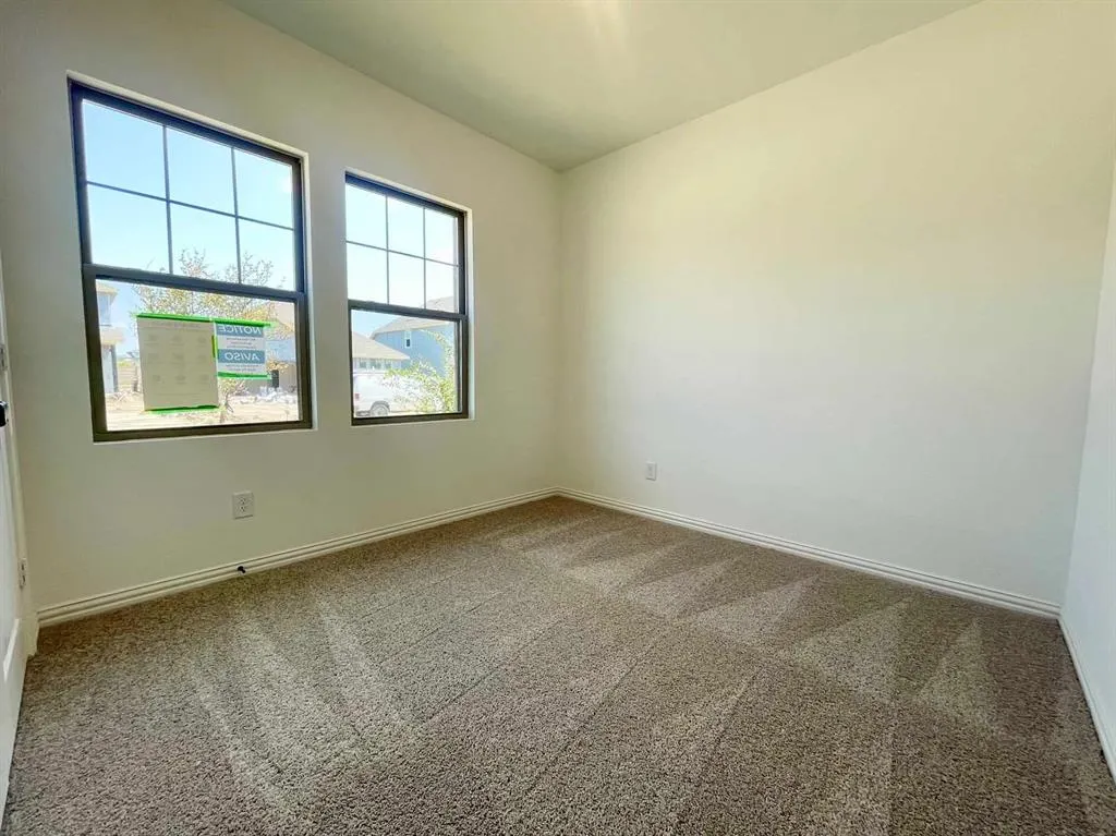 2309 Myrtle Way