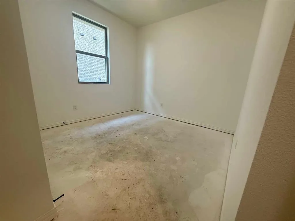 2309 Myrtle Way