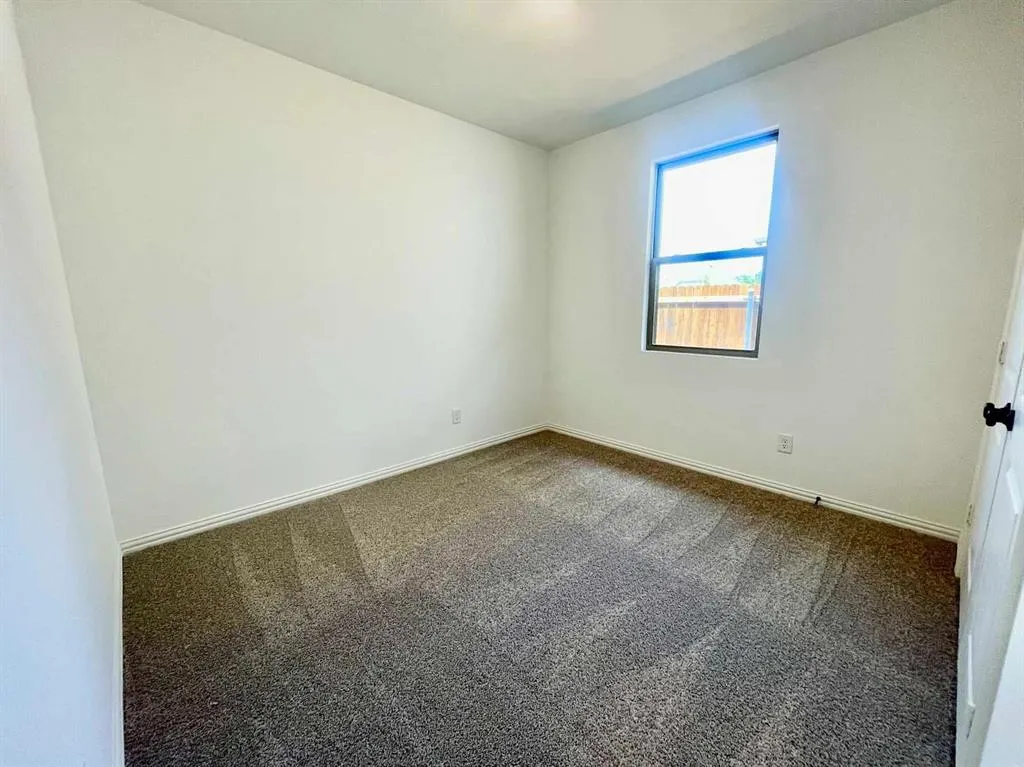 2309 Myrtle Way