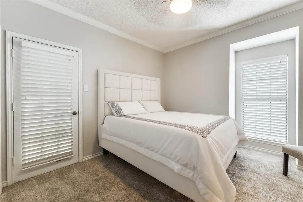 8610 Turtle Creek Boulevard, #307