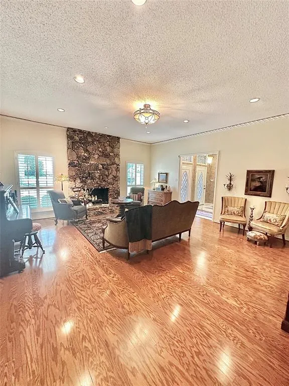 16022 Chalfont Circle