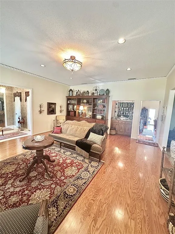 16022 Chalfont Circle