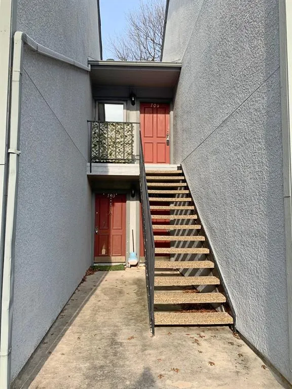 15151 Berry Trail, #705