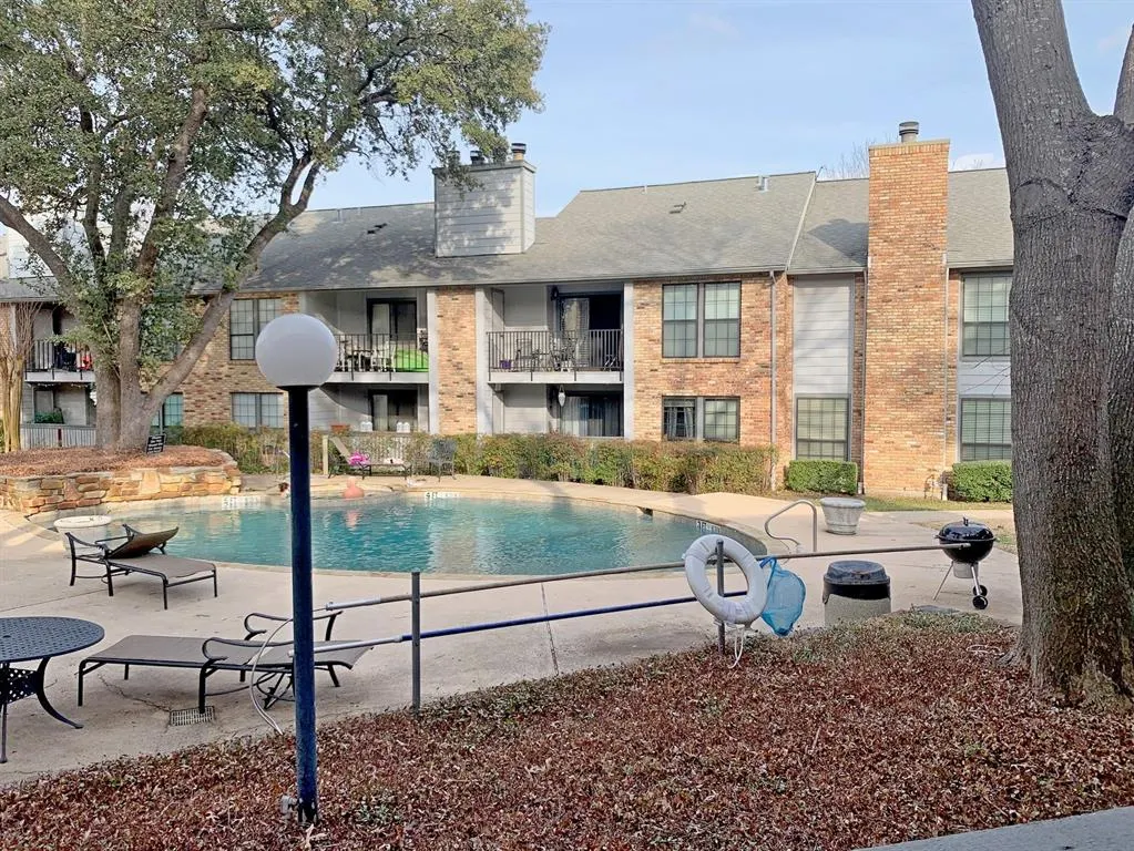 15151 Berry Trail, #705
