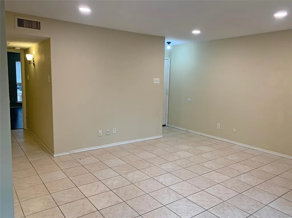 15151 Berry Trail, #705