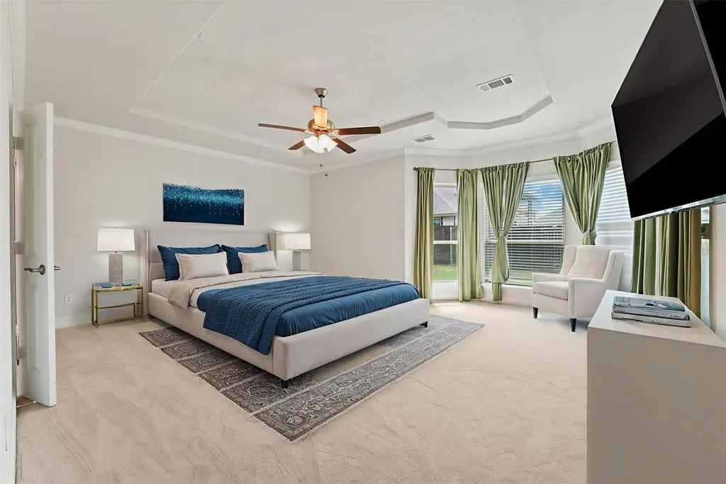 3009 Lakeshore Drive