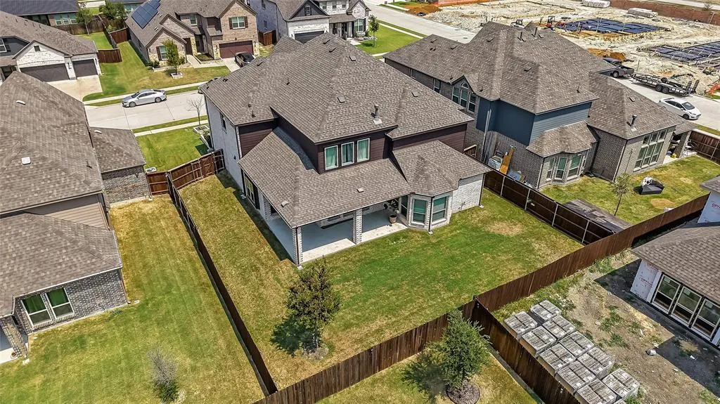 3009 Lakeshore Drive