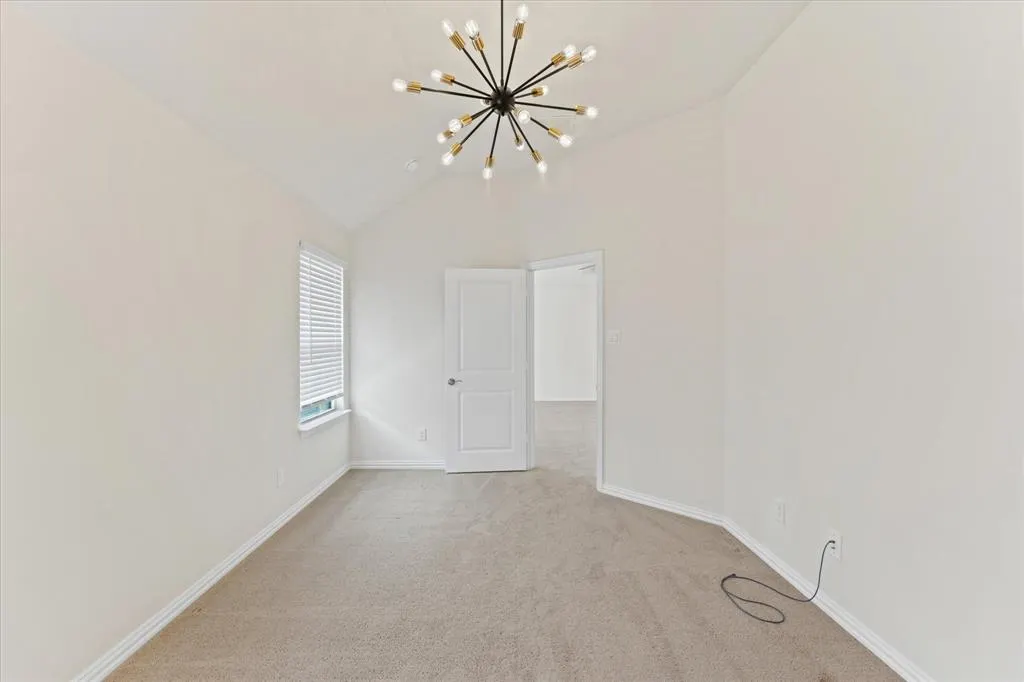 3009 Lakeshore Drive