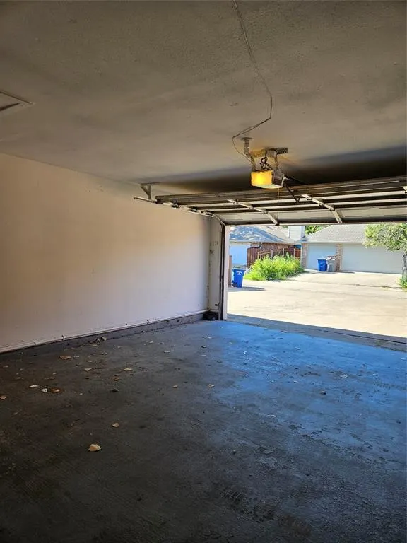 3011 Modella Avenue