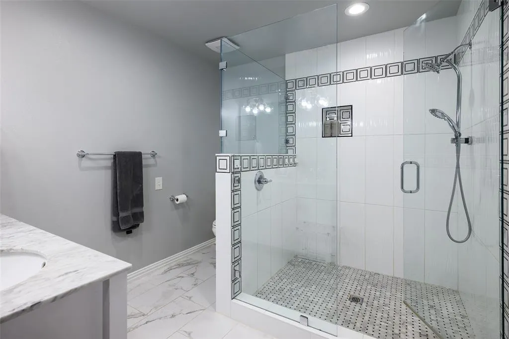 1439 Mapleton Drive