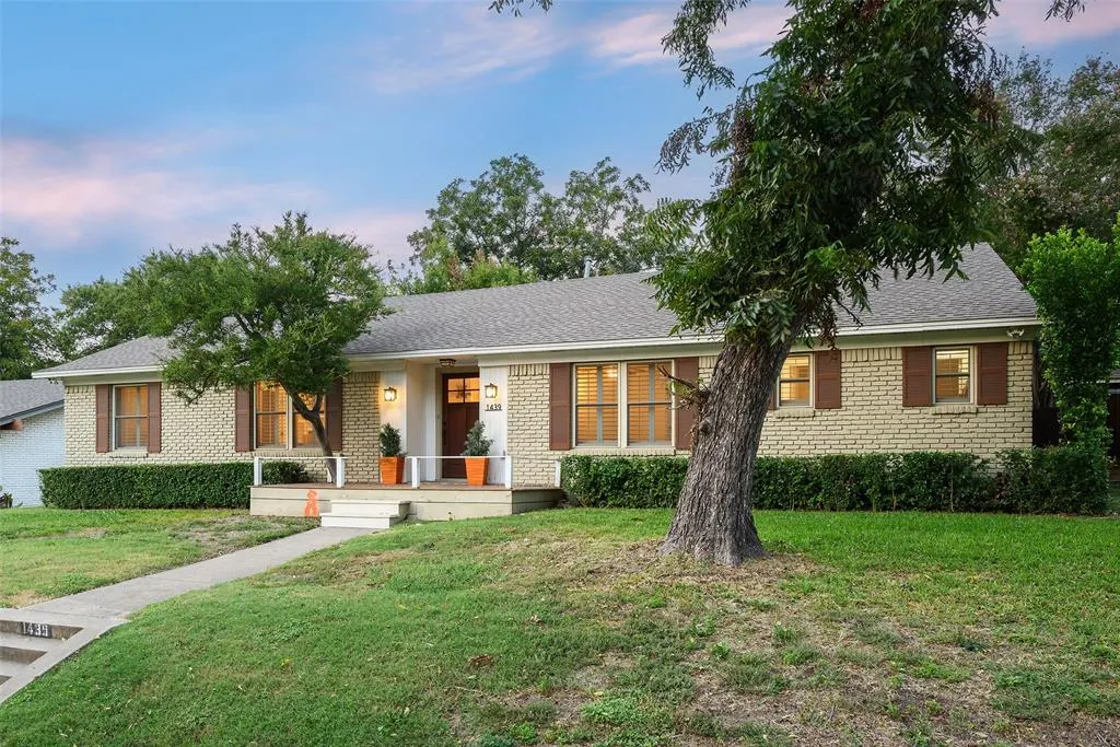 1439 Mapleton Drive
